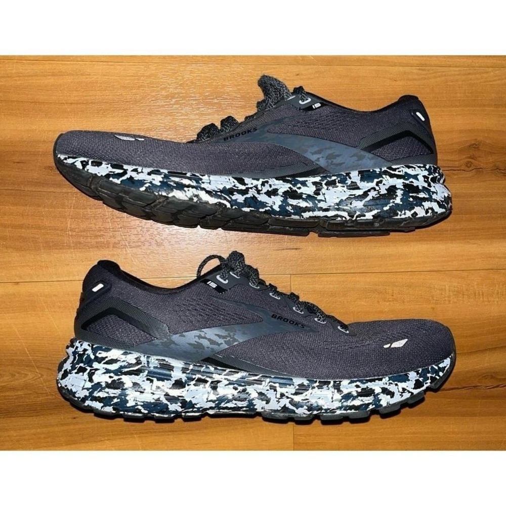 Brooks Men’s Black/Gray Running Shoes with Marbled Midsole Mens 10.5 (B)